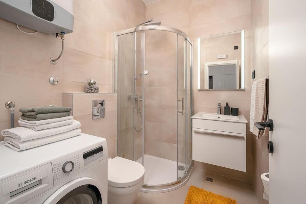 מליני Villa 64 Apartment #2 מראה חיצוני תמונה